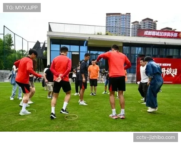 足球俱乐部打造专业内容创作团队提升社交媒体管理效果 足球俱乐部打造专业内容创作团队提升社交媒体管理效果