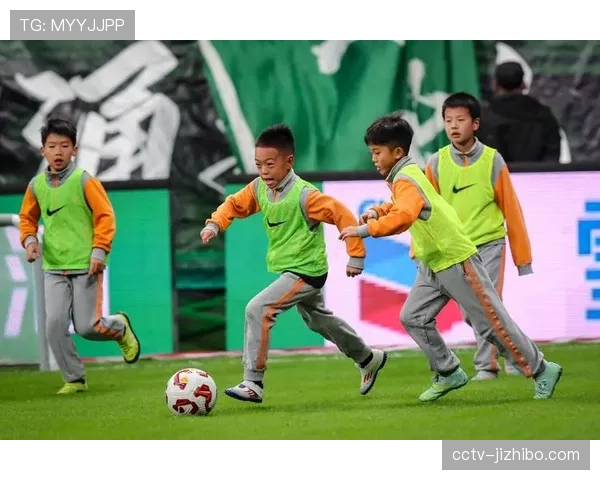 中超与校园足球合作,培养后备人才 中超与校园足球合作,培养后备人才