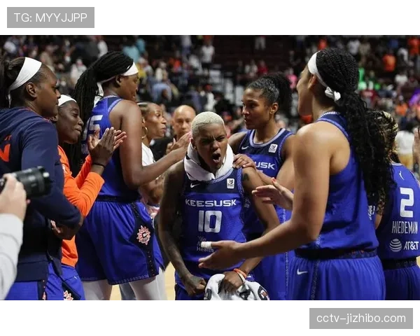 WNBA选秀乐透抽签举行,印第安纳狂热获得2026年状元签 WNBA选秀乐透抽签举行,印第安纳狂热获得2026年状元签