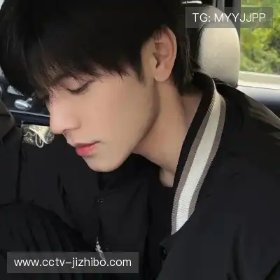罗月